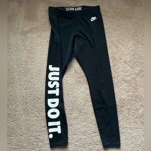 NIKE women’s medium leggings